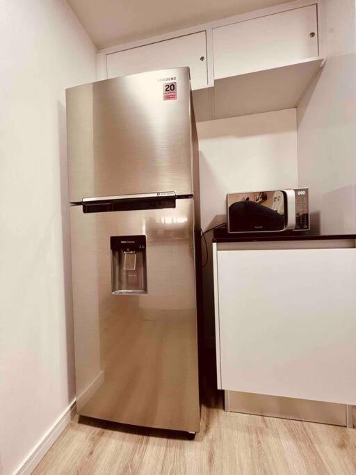 Moderno Estudio Con Balcon Y Parrilla En Palermo Apartamento